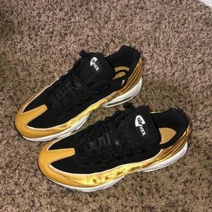 Never worn Air max Nike sneakers
